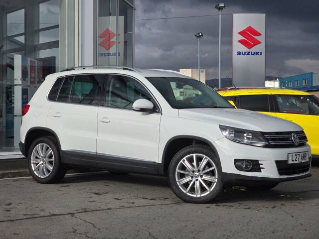 Volkswagen Tiguan 2.0 TDi BlueMotion Tech Match Edition 150 5dr DSG Estate Diesel White