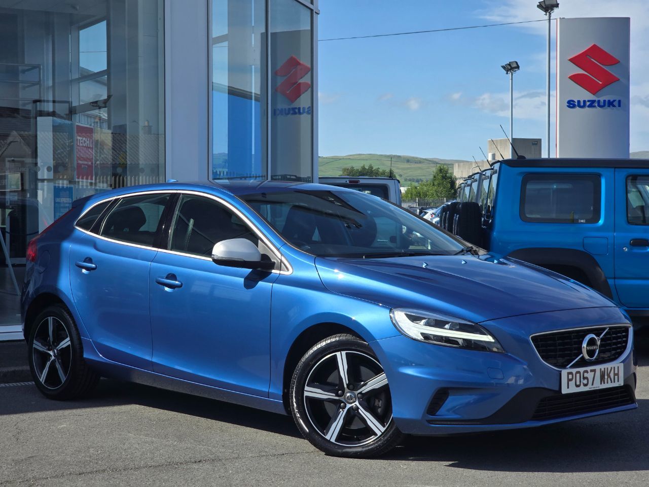 2017 Volvo V40