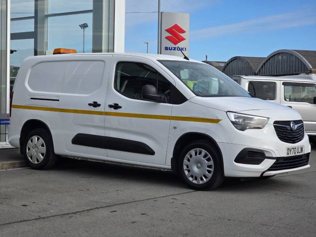 2020 Vauxhall Combo Cargo 2300 1.5 Turbo D 100ps H1 Sportive Van